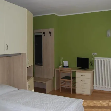 Monreal Bed and Breakfast 3*